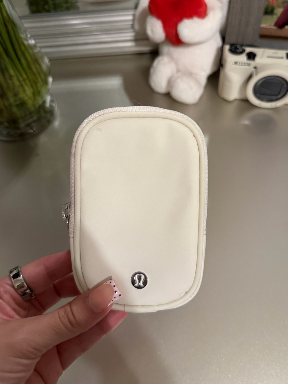 clippable nano pouch ivory